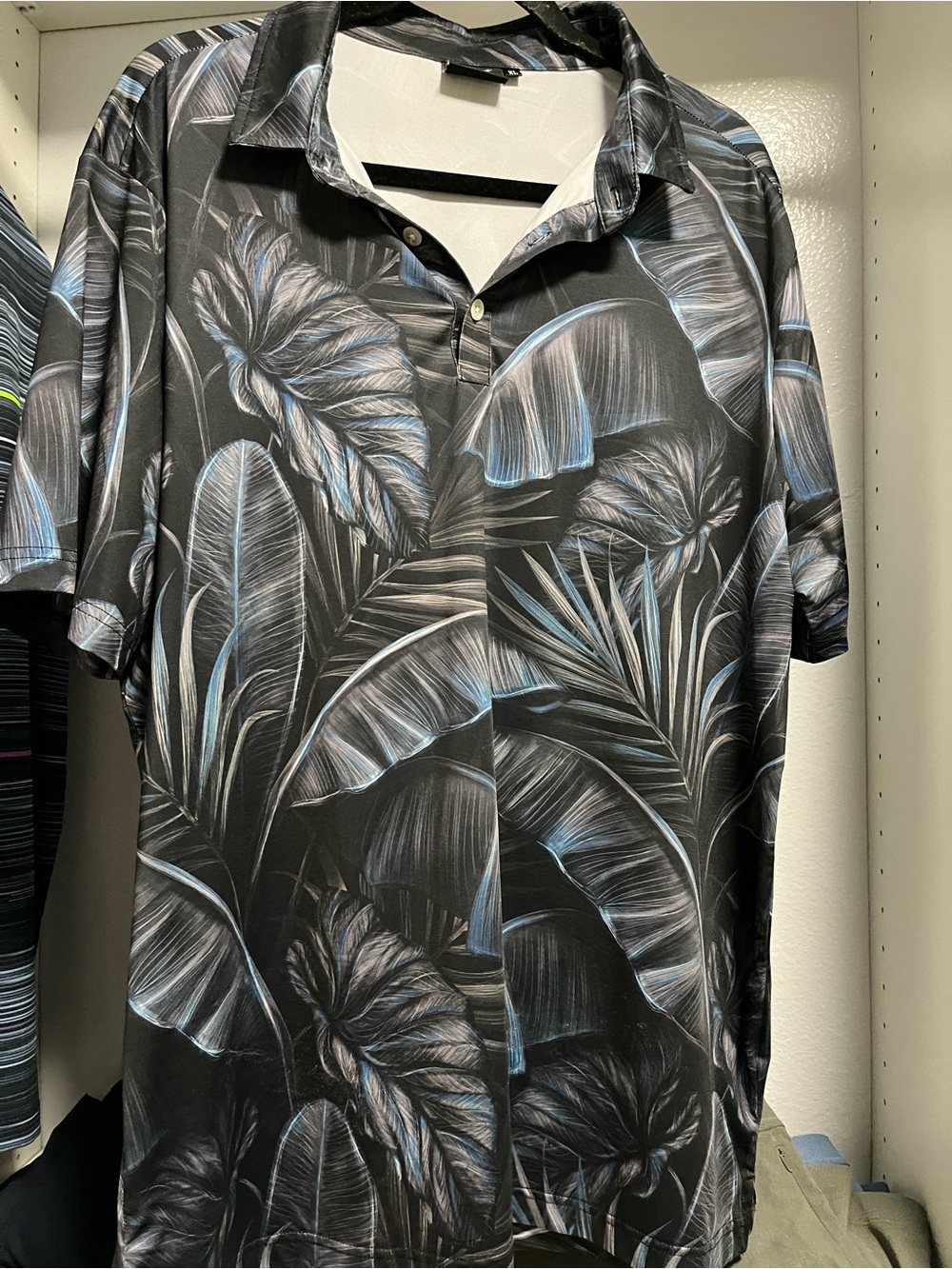 Sunday Swagger Tropical Leaf Print Polo — Black with Slate Blue Accents